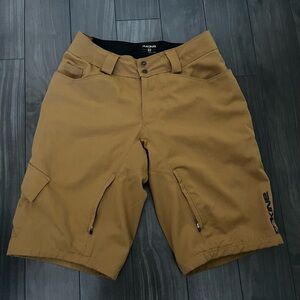 Dakine Tan Moutnain Bike Cargo Shorts